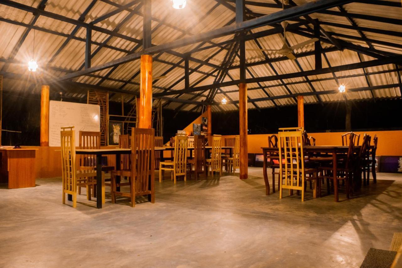 Hotel Sarada Tissamaharama
